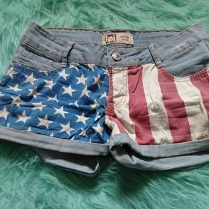 L.E.I Denim American Flag Shorts (Juniors)